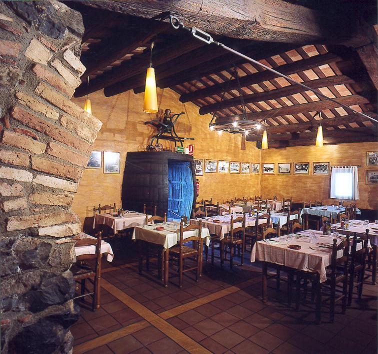 Hostal Mallorquines Riudarenes Exterior photo